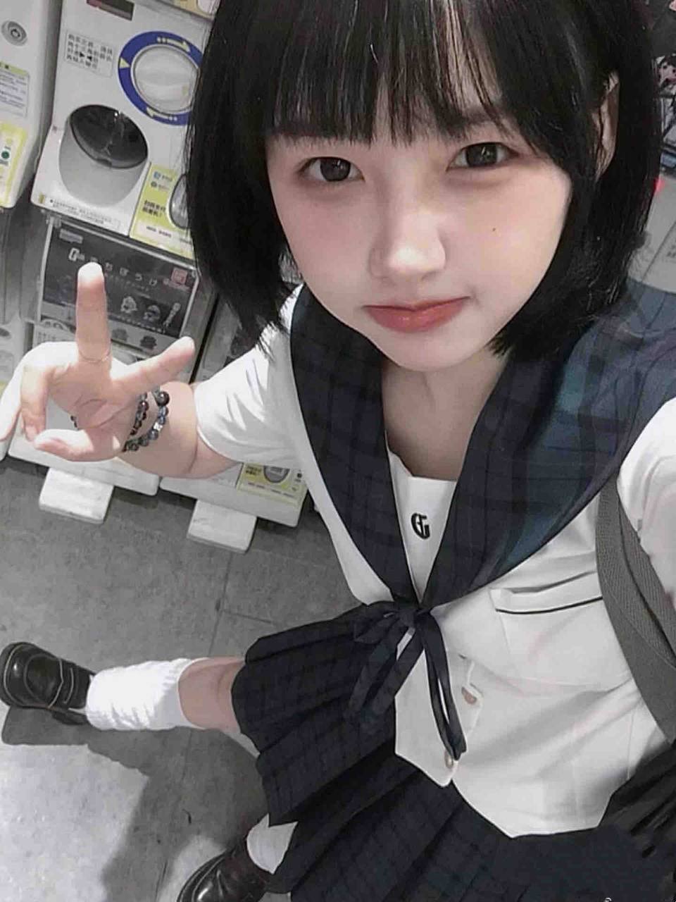 清新少女Lyna