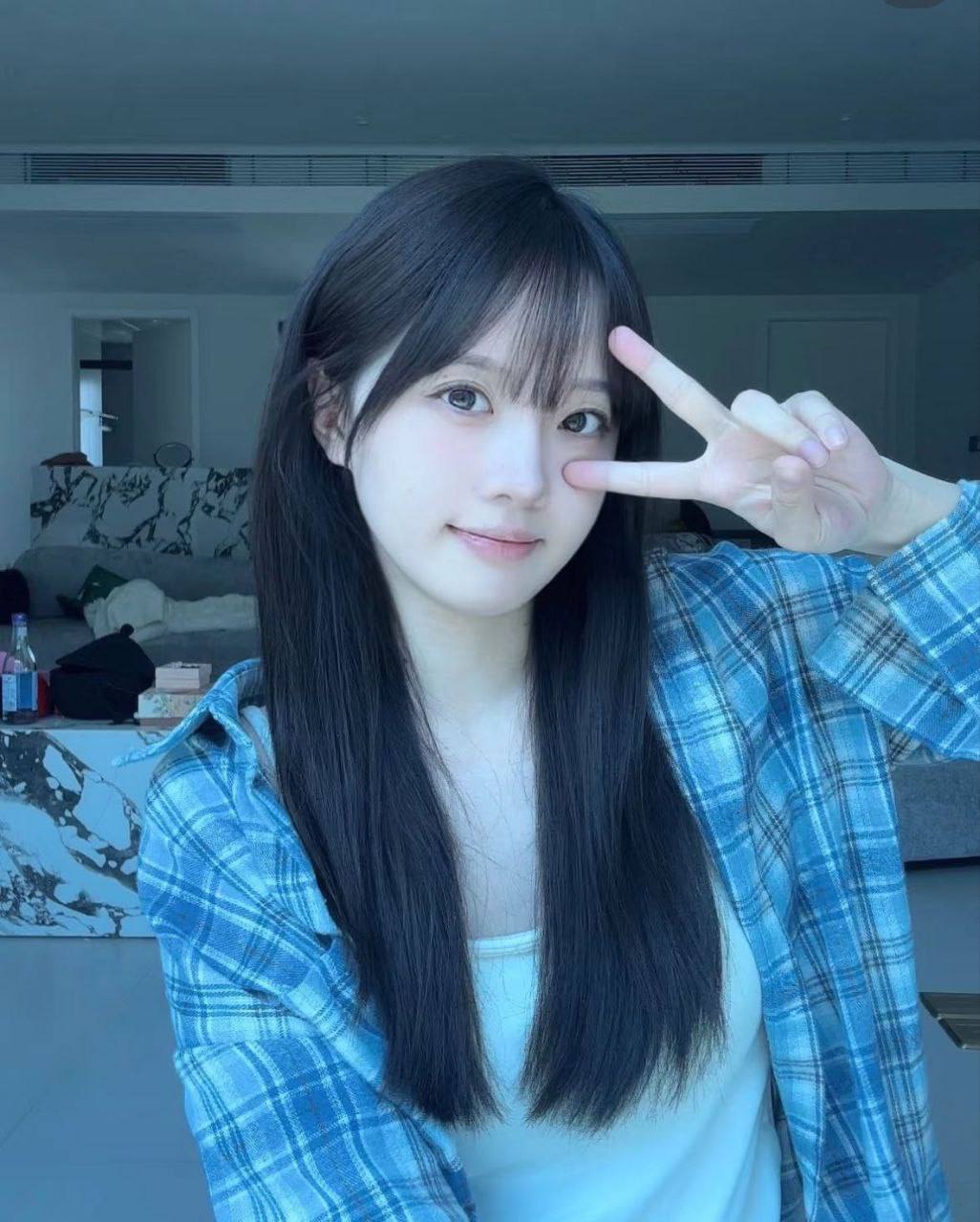 天然美素颜绫瑶