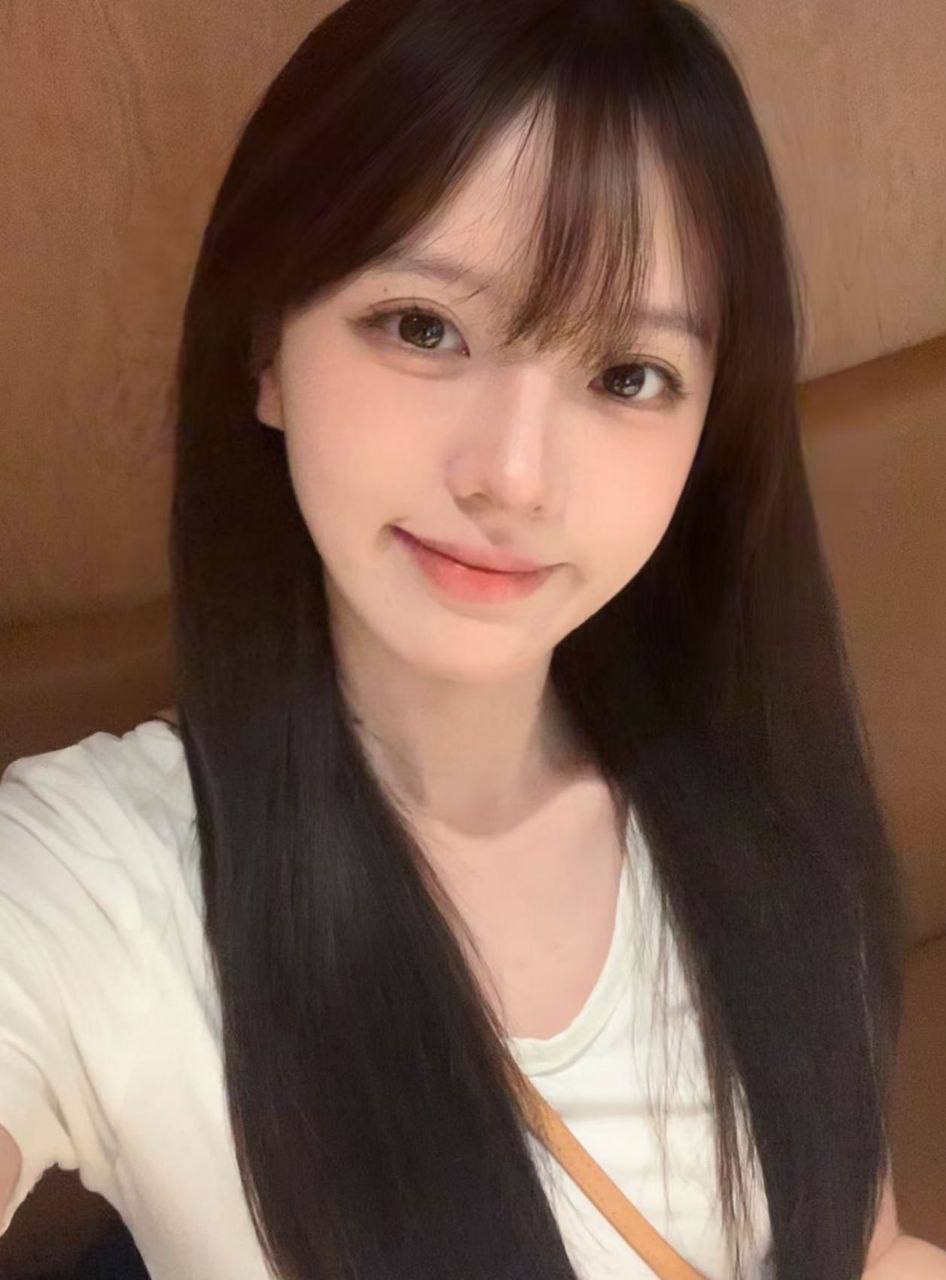 天然美素颜绫瑶