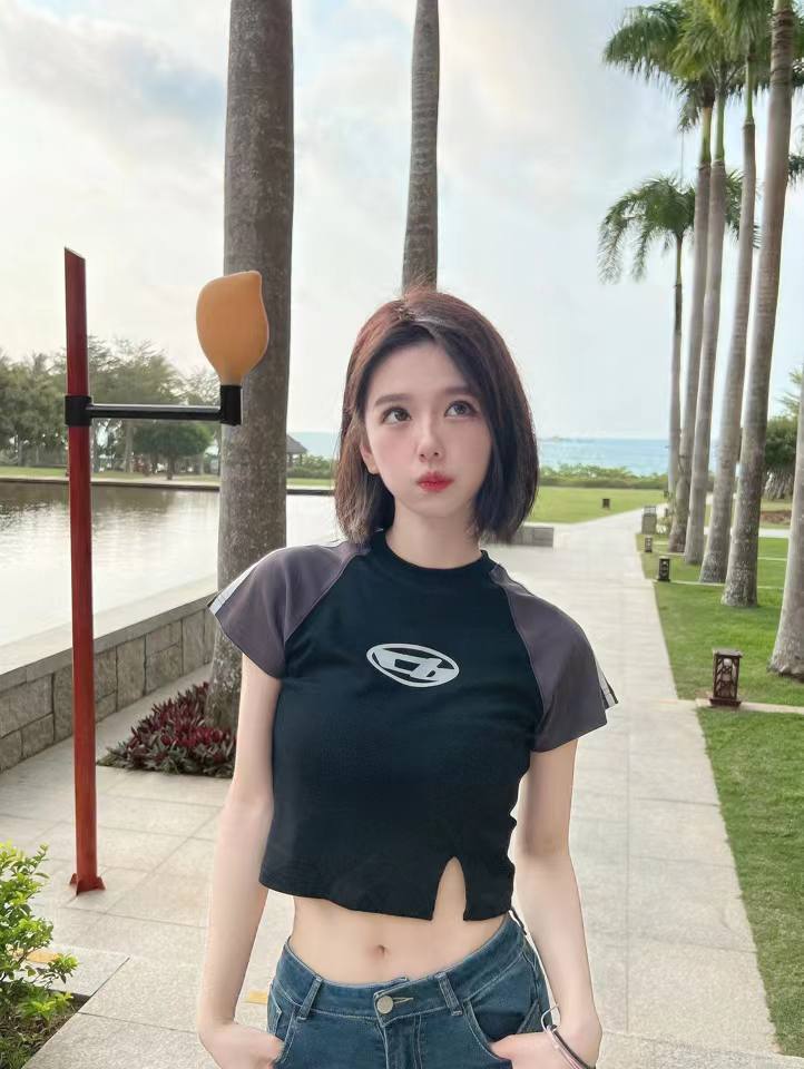 飒爽短发妹Elara