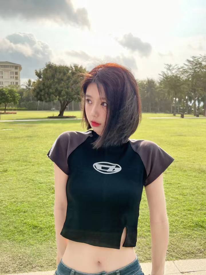 飒爽短发妹Elara