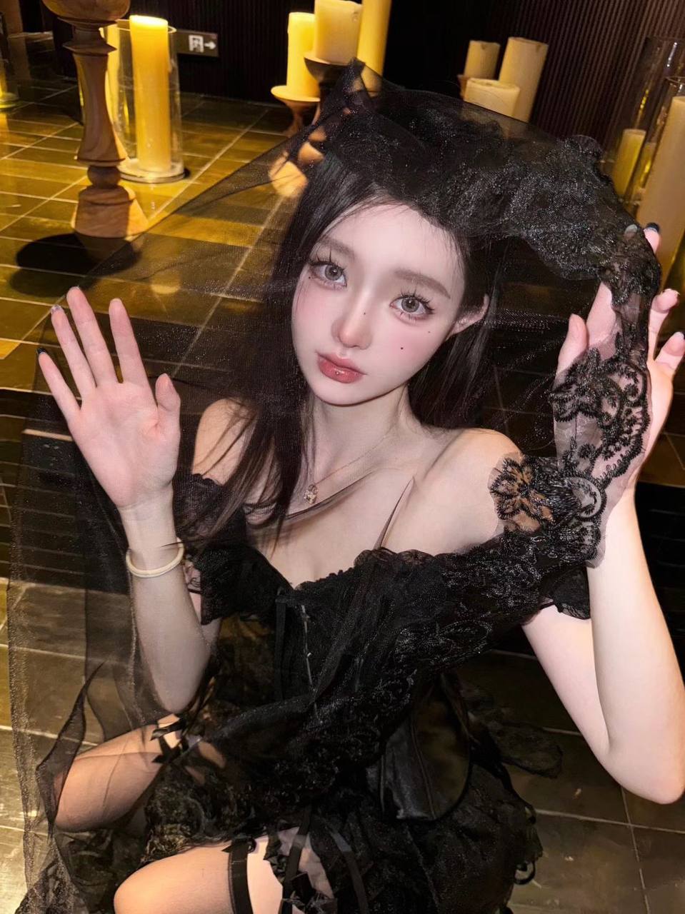 精致高级感模特Leni