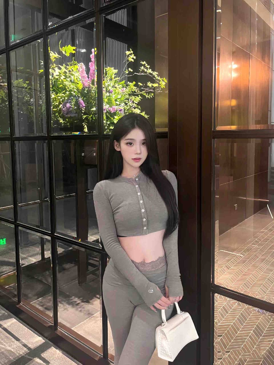 温柔婉约小姐姐梓娜