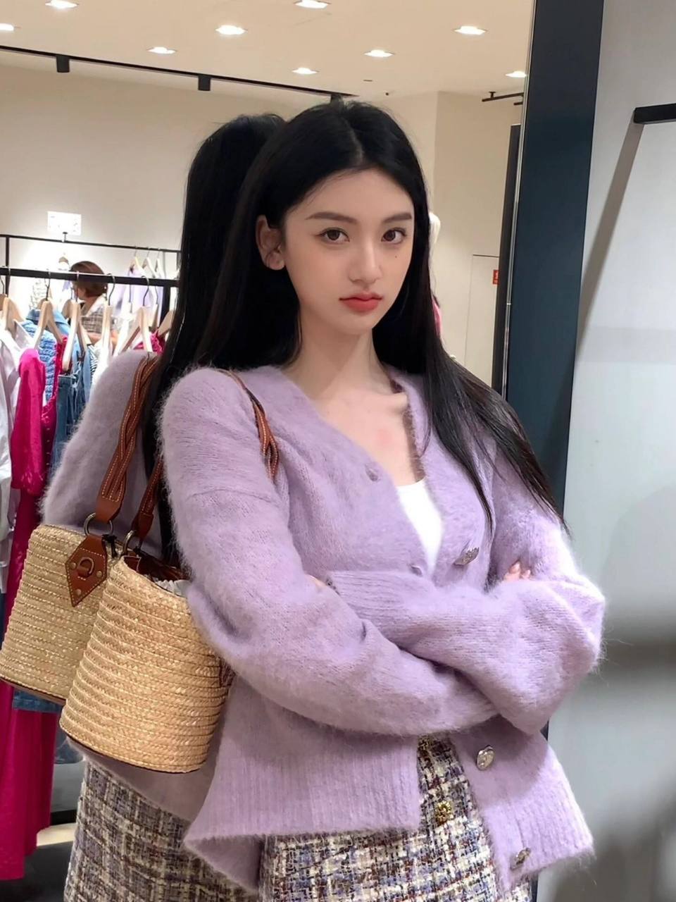 清冷气质职业模特Riven