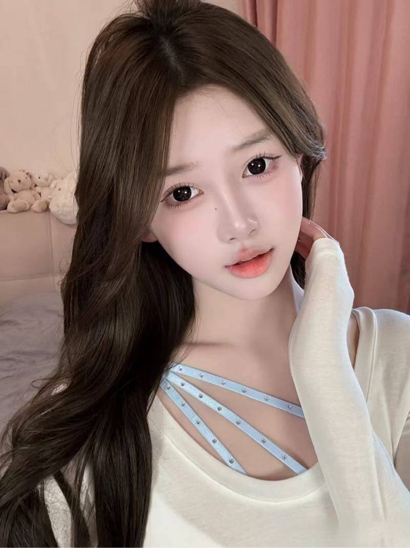 乖巧可人学妹Suri