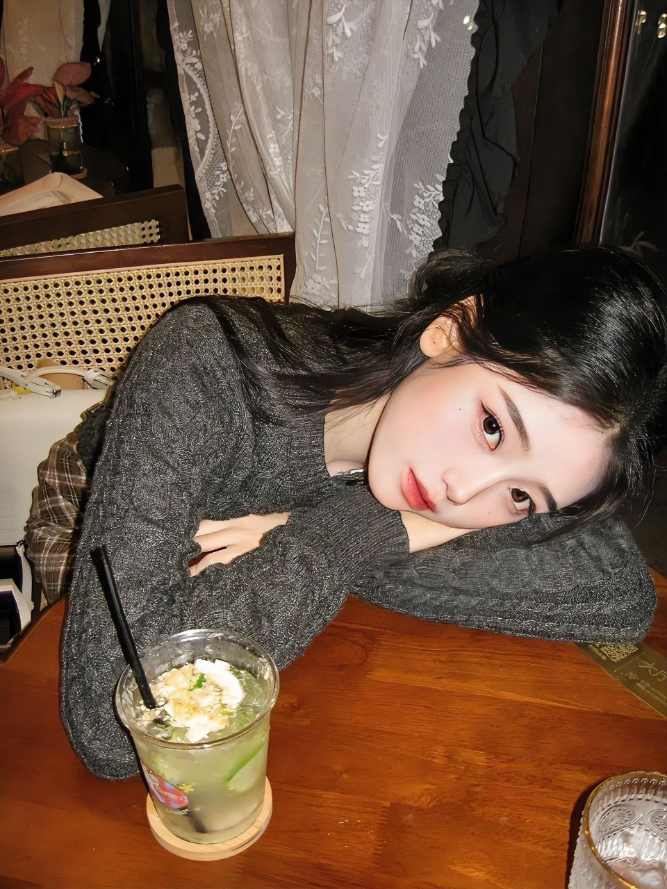 特色小梨涡Maura