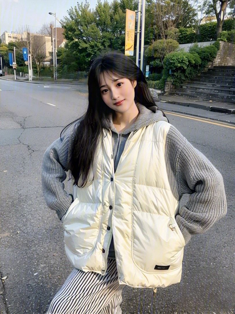肤白貌美学妹佳沁