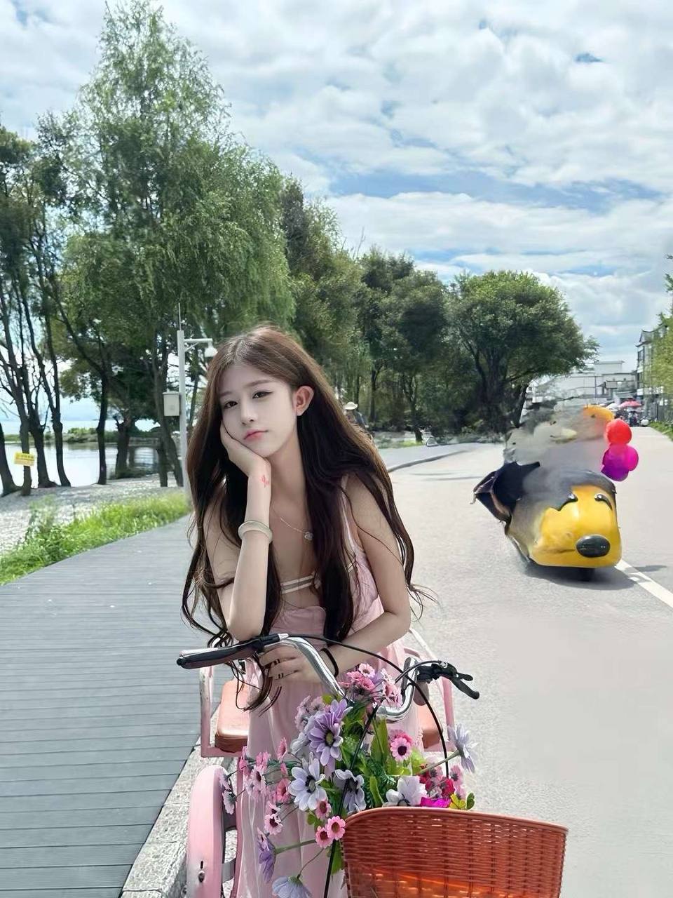 邻家乖乖女Rilyn