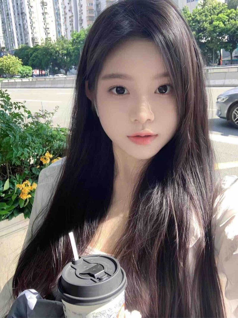 气质甜妹瑛瑛