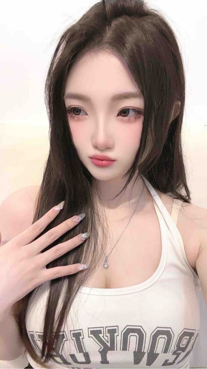 气质甜妹瑛瑛