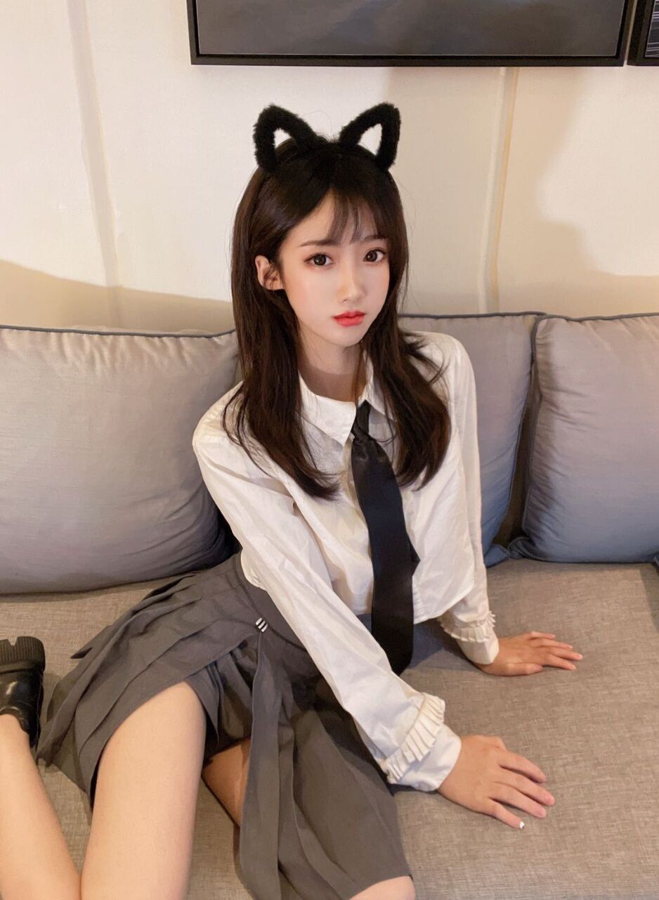 软糯学妹小若