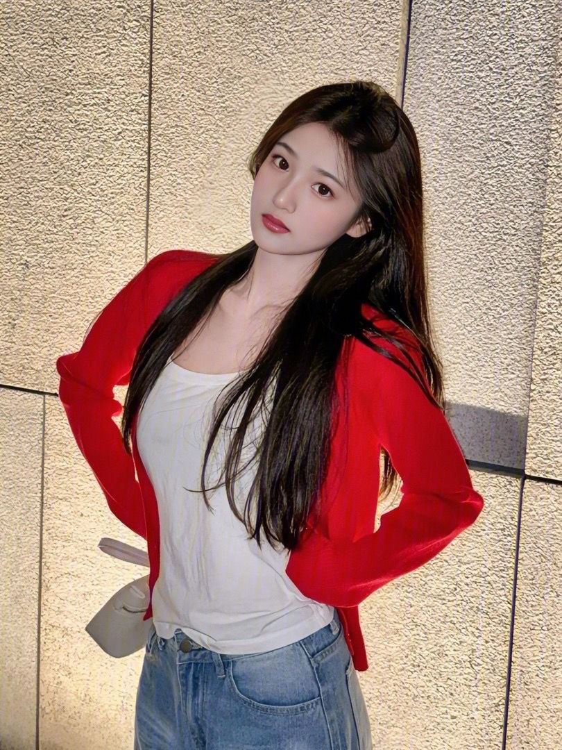 生活感美女雨润