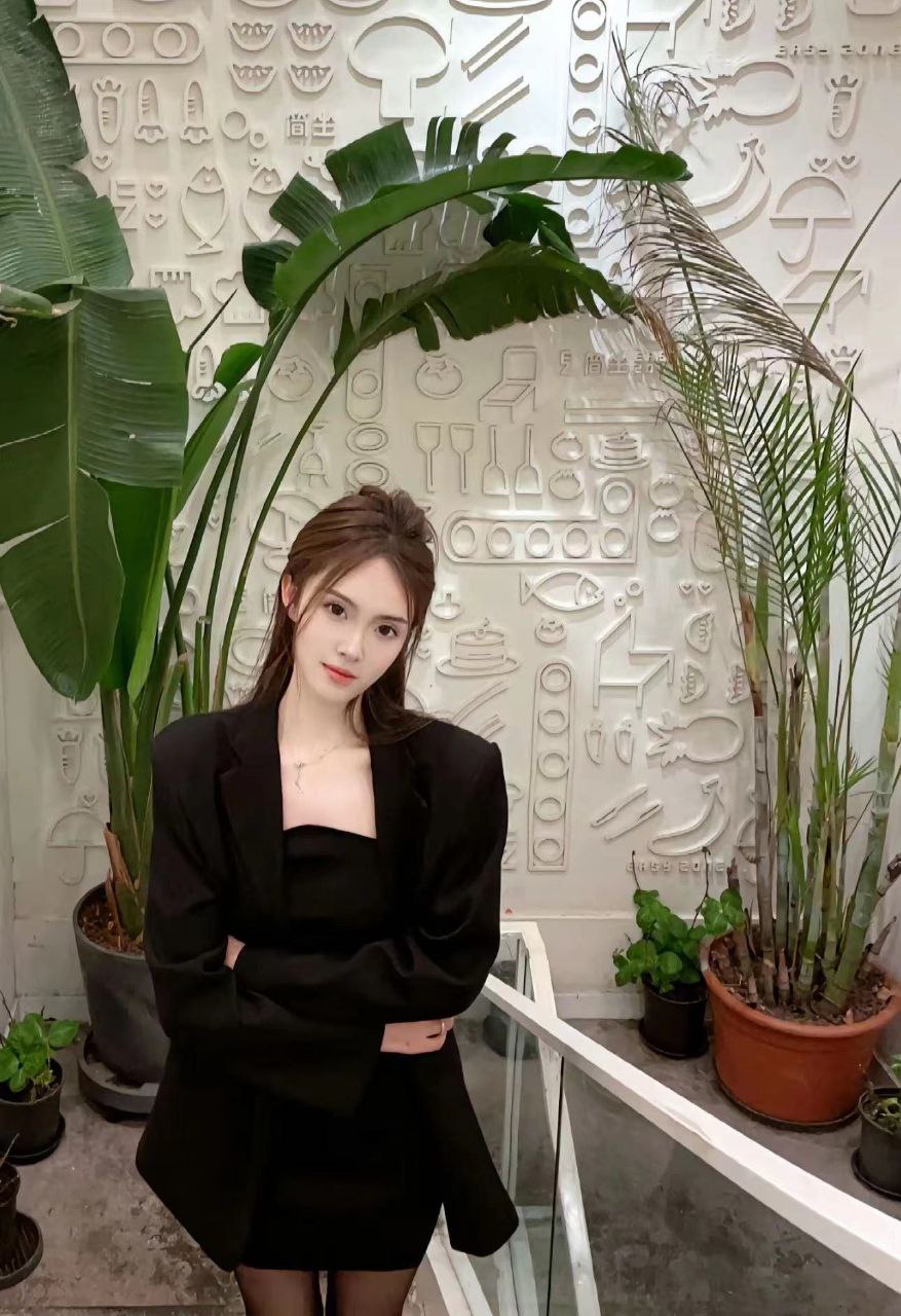 骨感风小姐姐Gwena