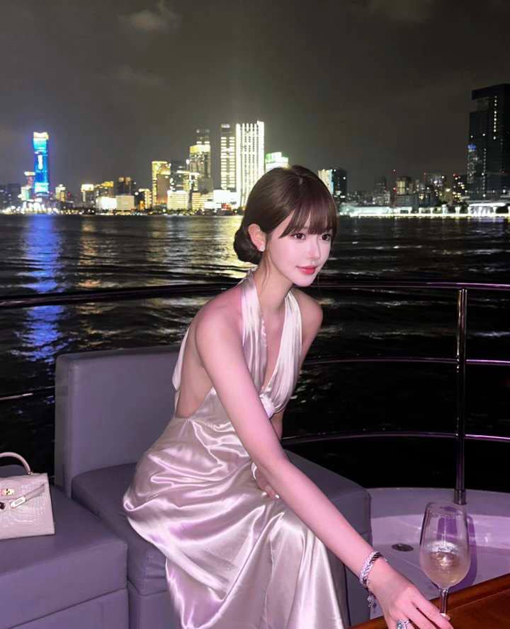艺术系留学生雨汐