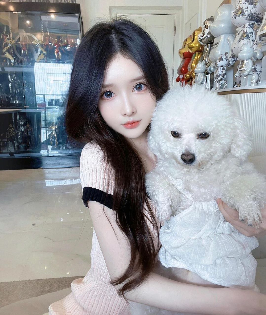 优雅气质女神Corah