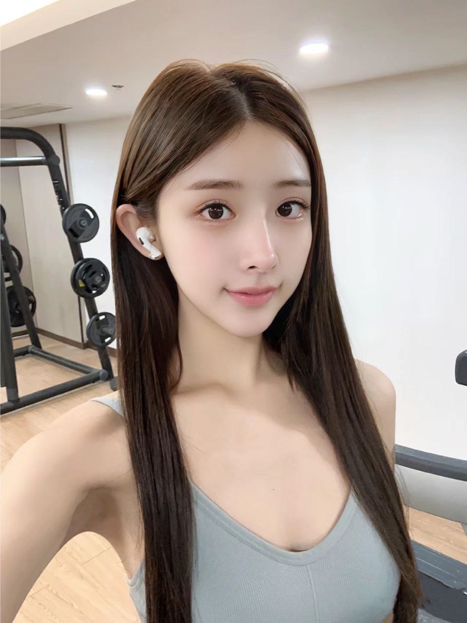 灵动可爱美女Erynn