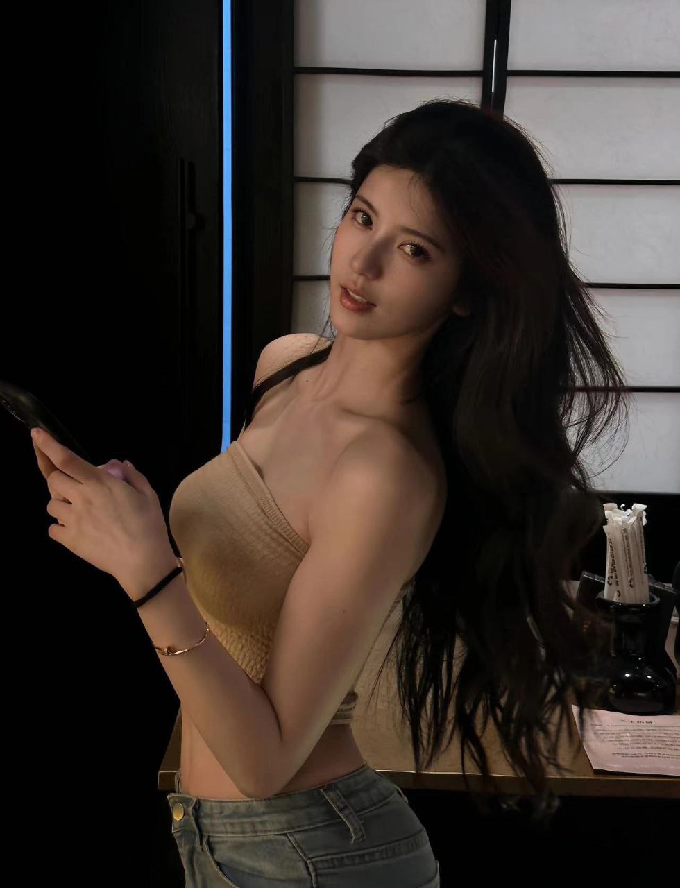 瑜伽舞蹈教练Yaret
