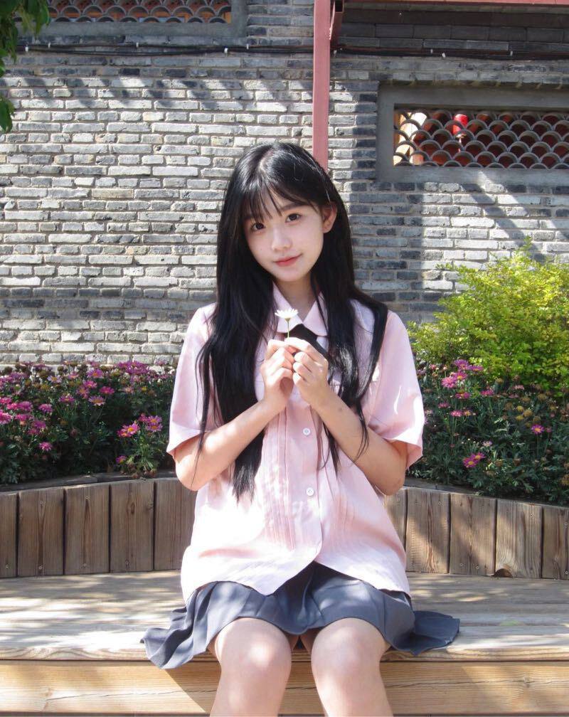 清纯可人小学妹Belin