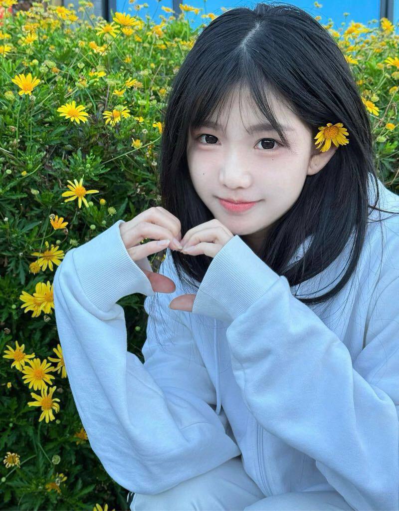 清纯可人小学妹Belin