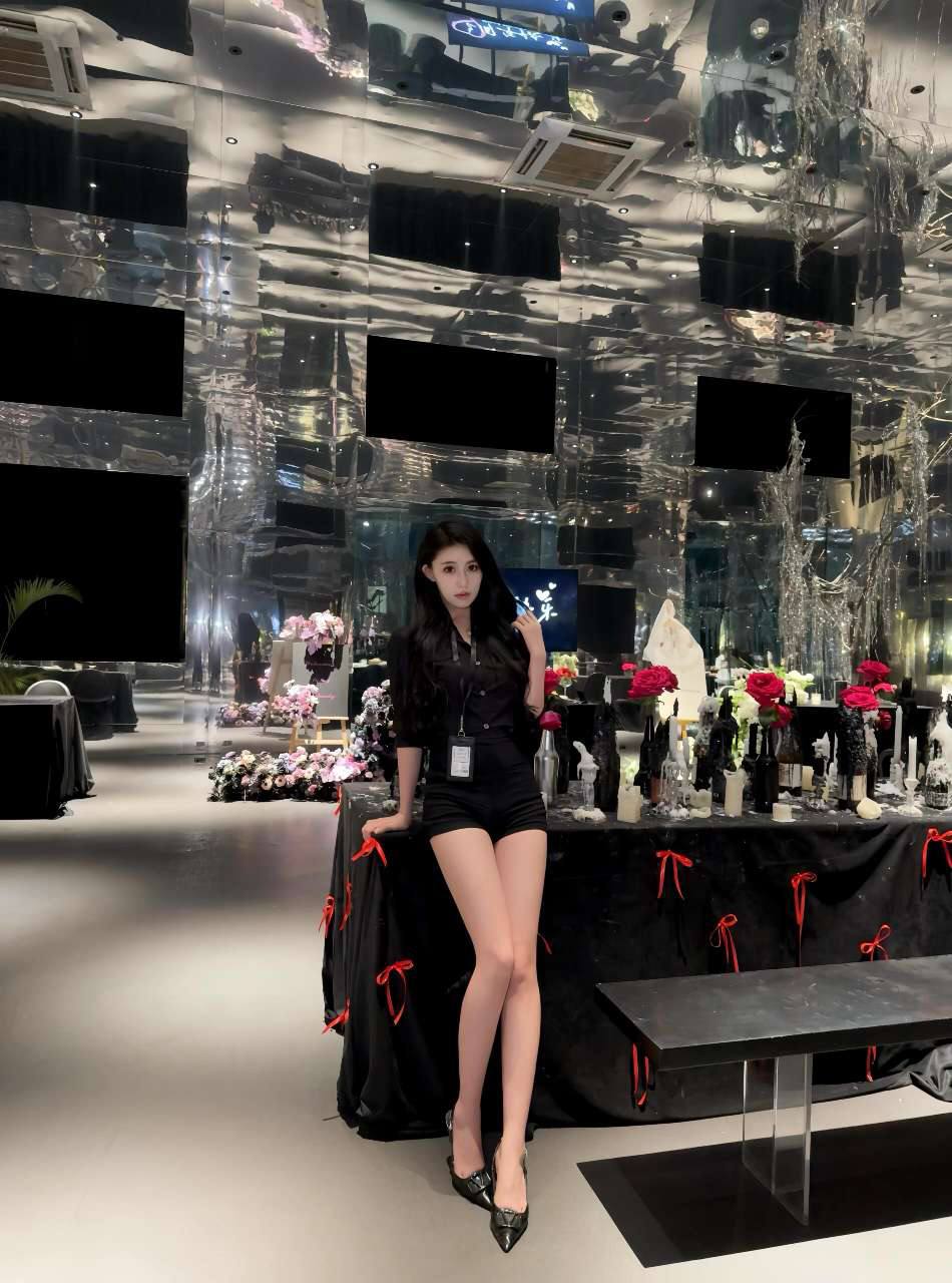 高级感女神Auren