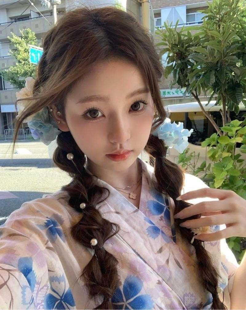 清纯小白花Dylin