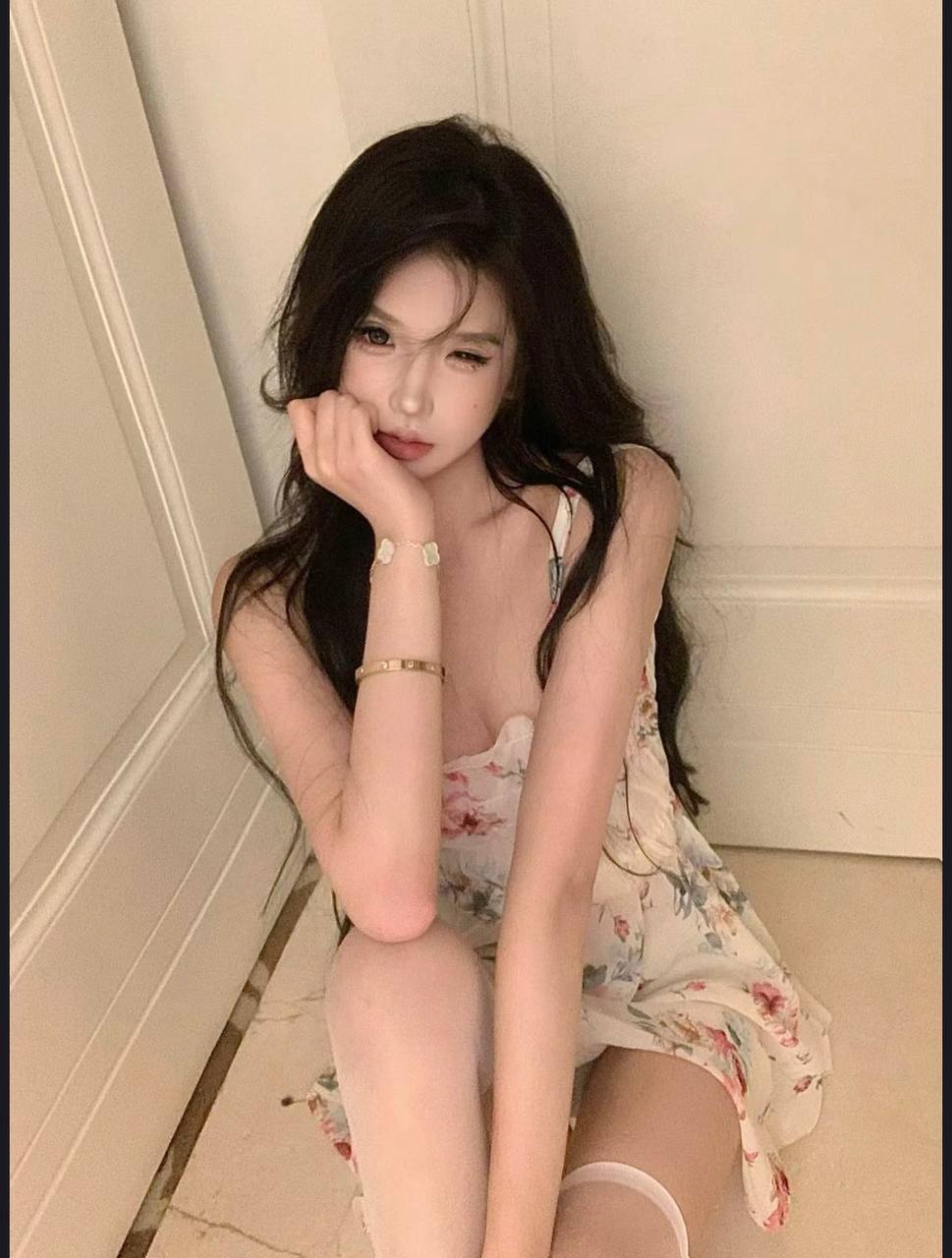 长美腿小姐姐Tazia
