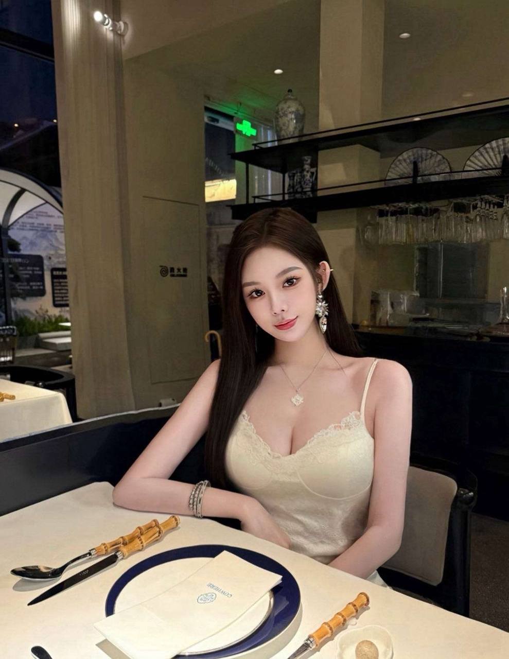 面容高级御姐菲莉