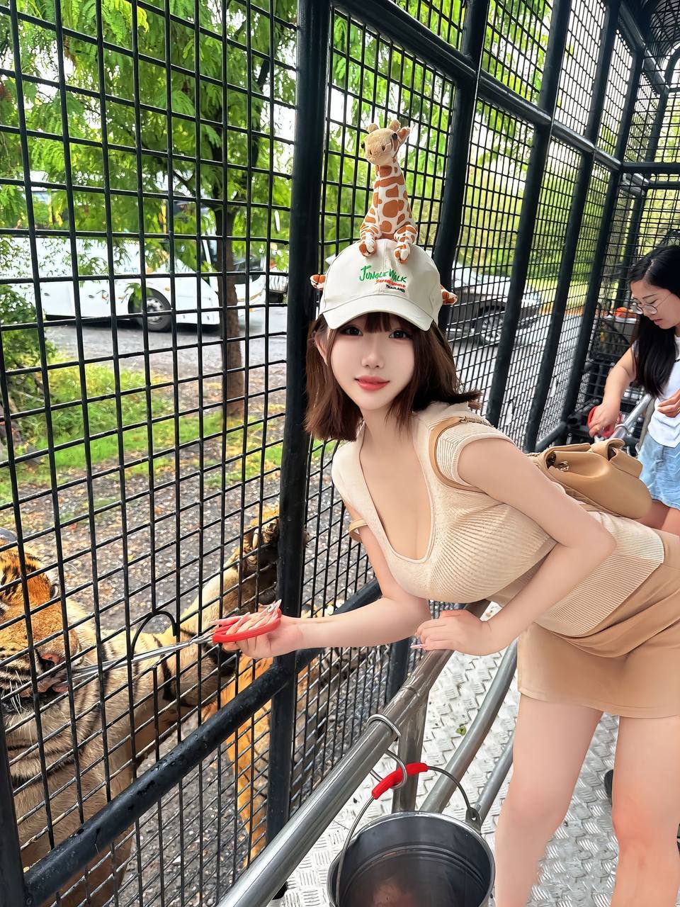 人气时尚穿搭博主Amiah