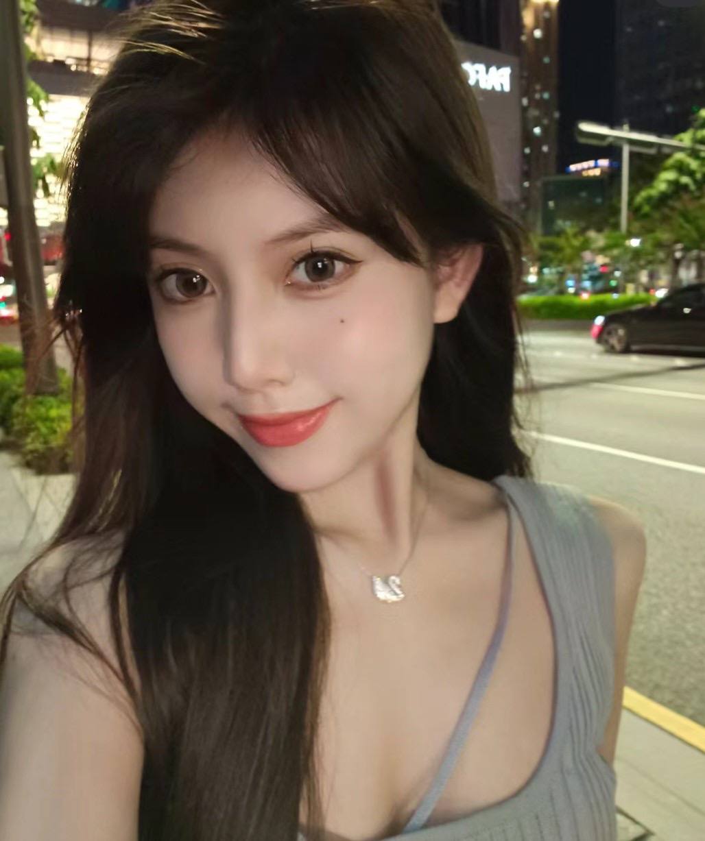 美术学院女生Miera