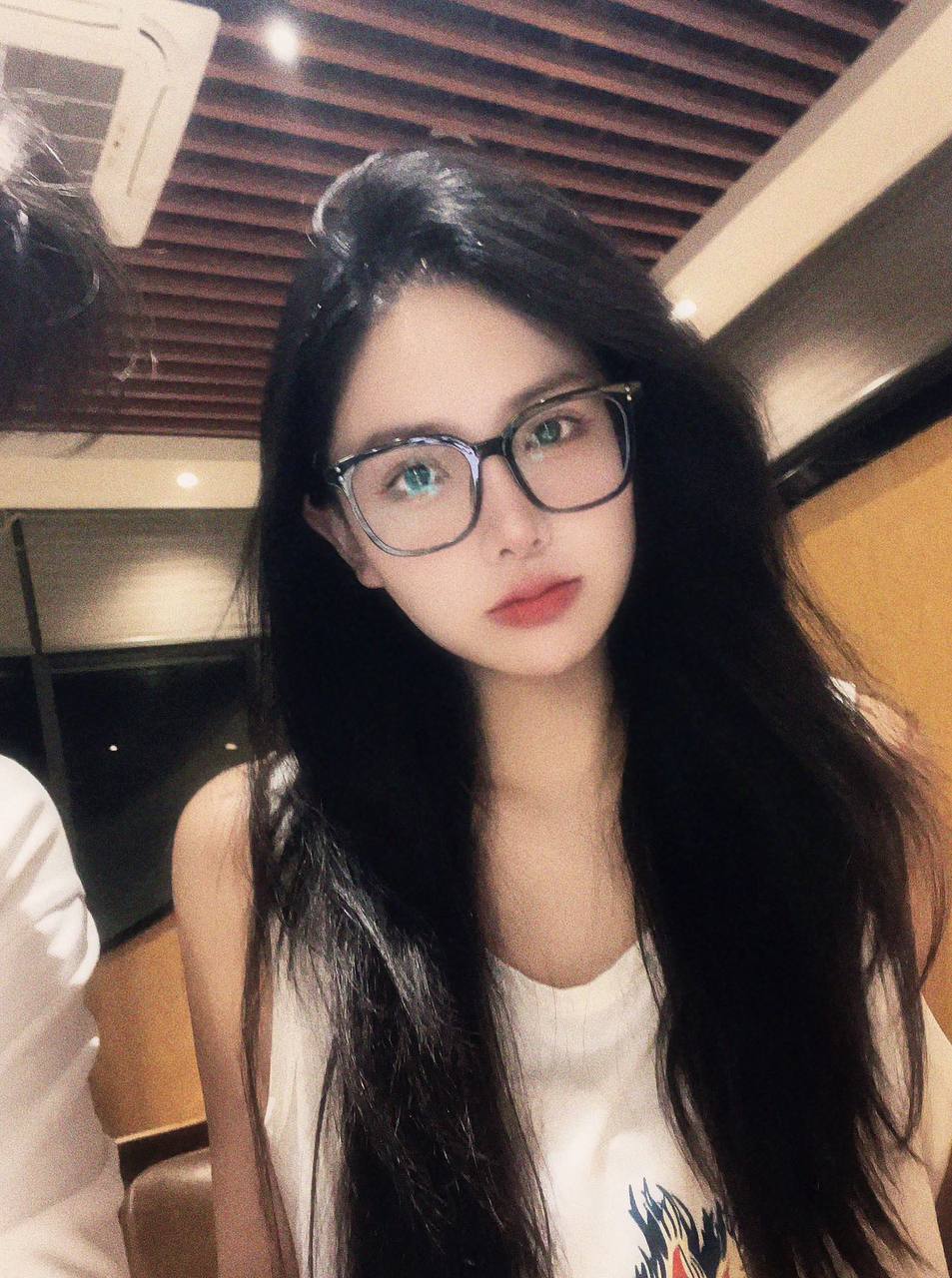 高挑天然纯美少女江小鱼