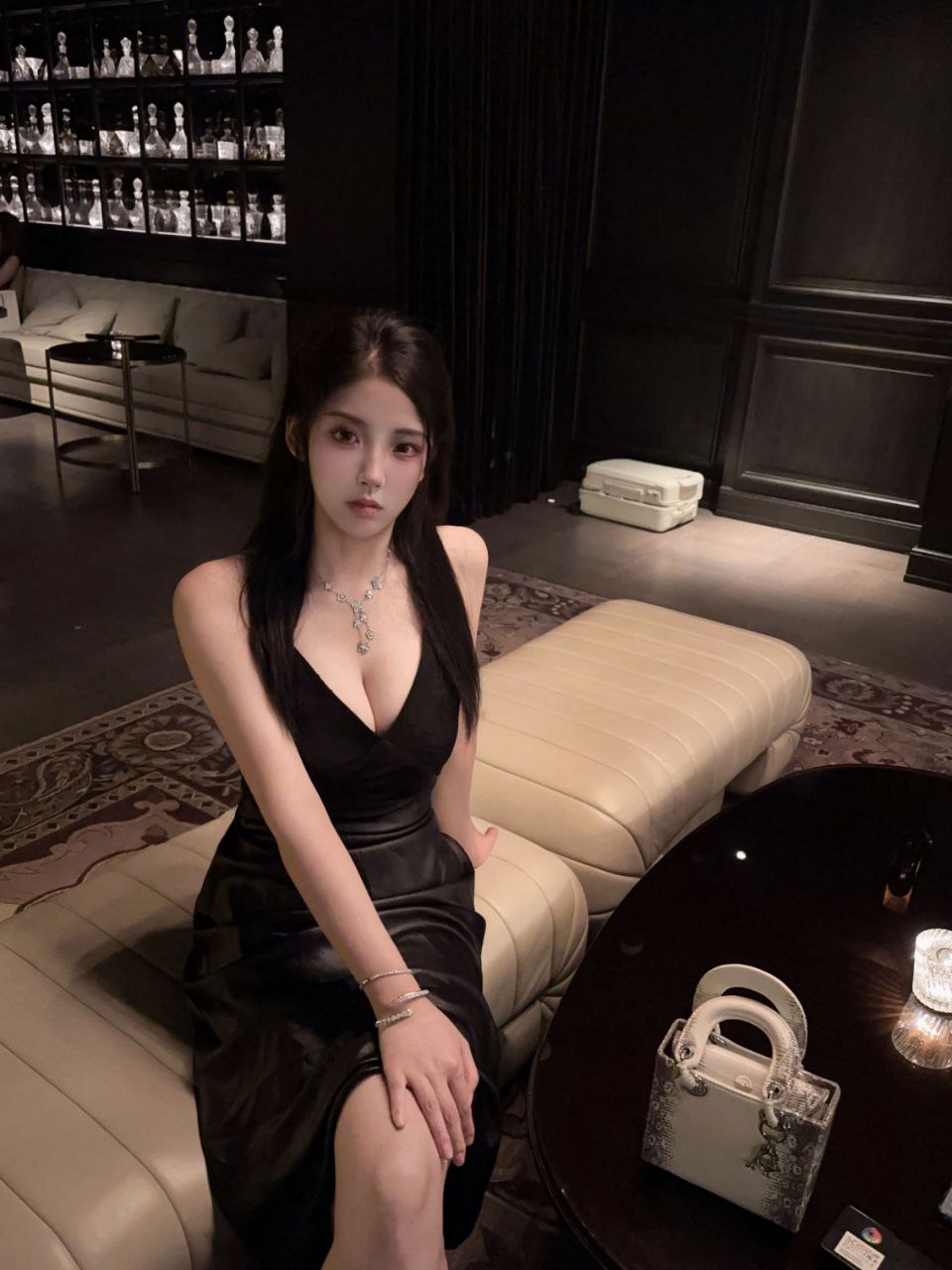 优雅气质女神洛语