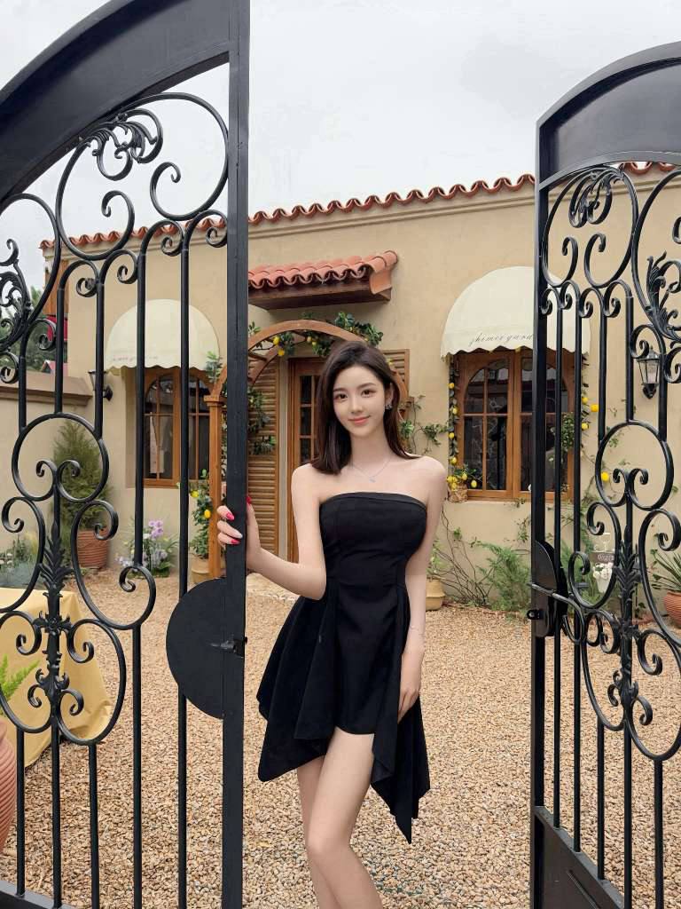 氛围感学妹欣雅