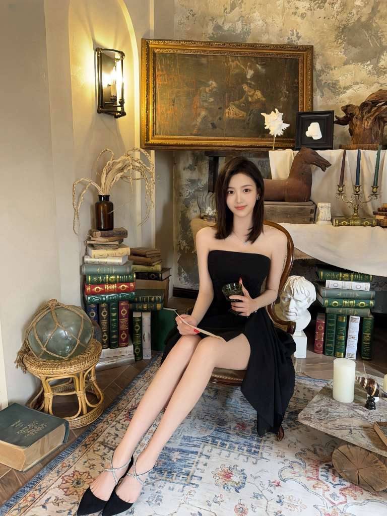 氛围感学妹欣雅