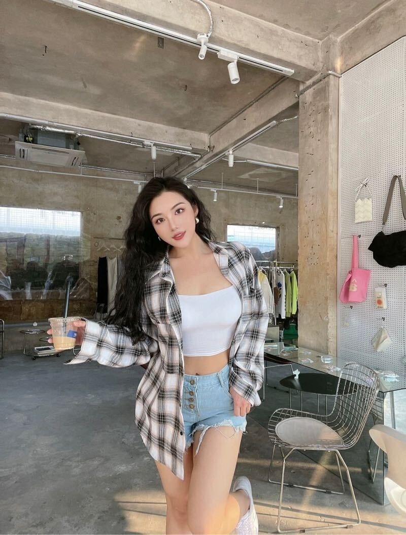 白皮可爱辣妹Valyn