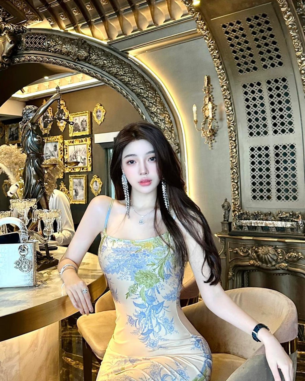 气质出众模特Myris