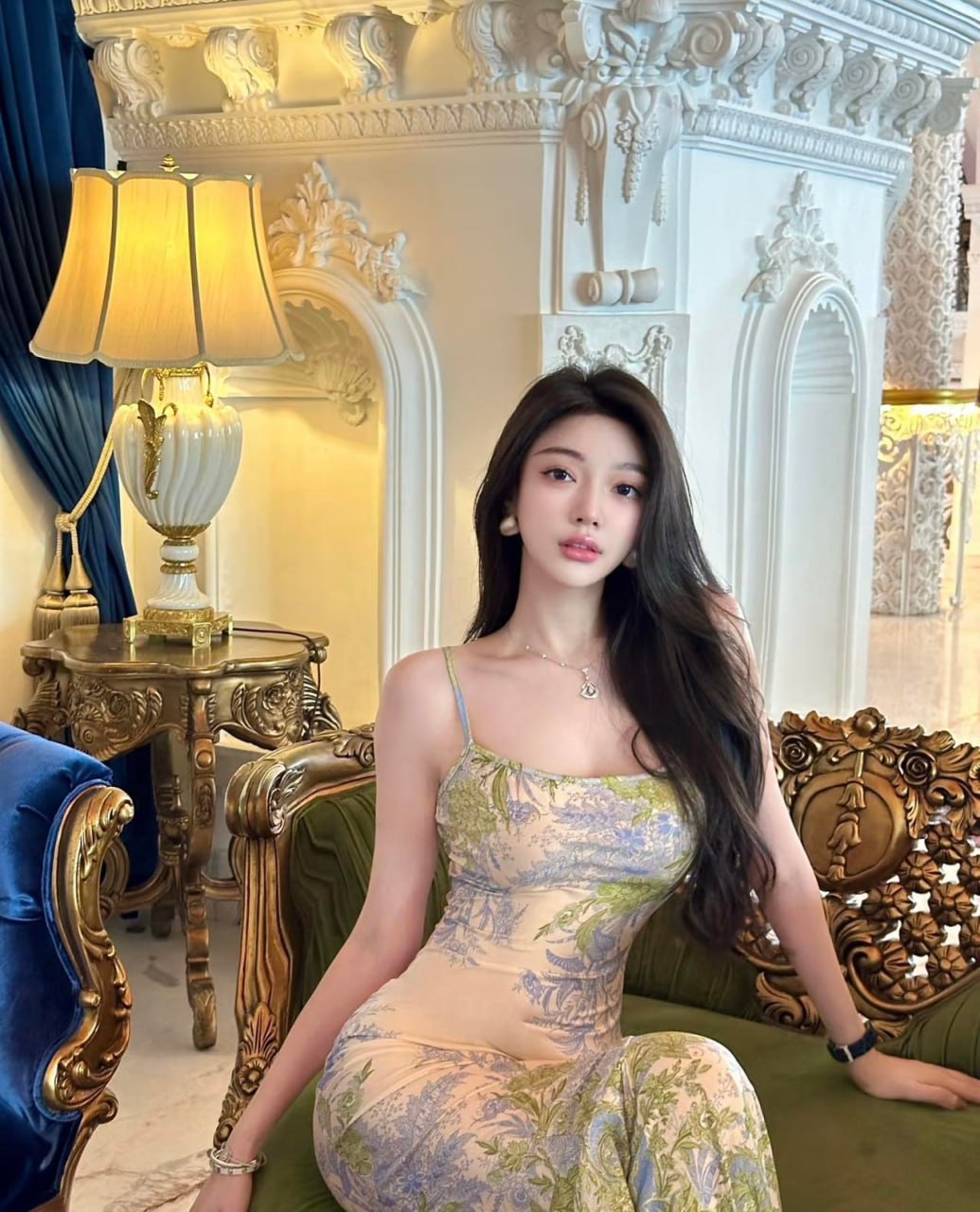 气质出众模特Myris