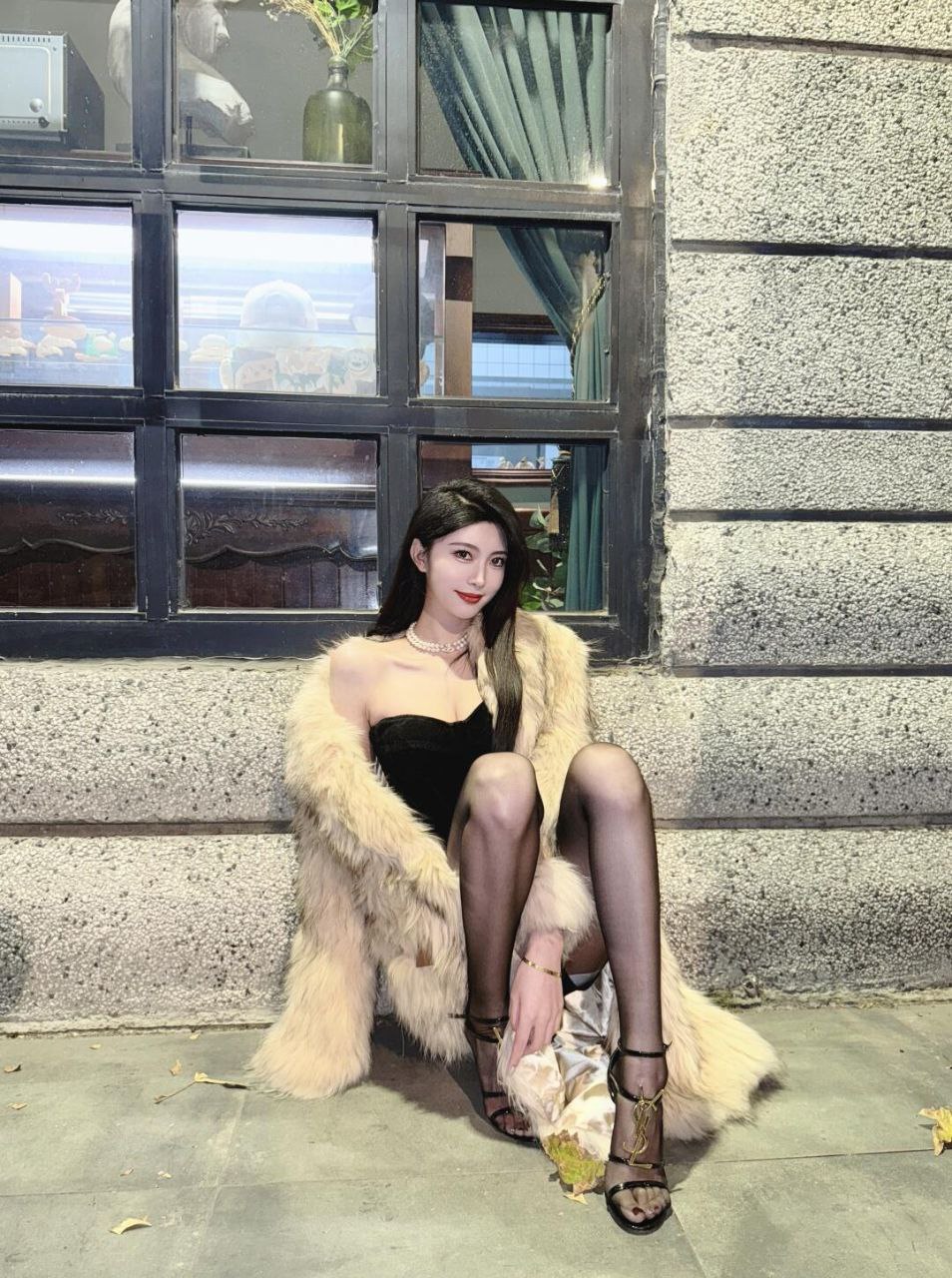 品牌官方合作车模Neral