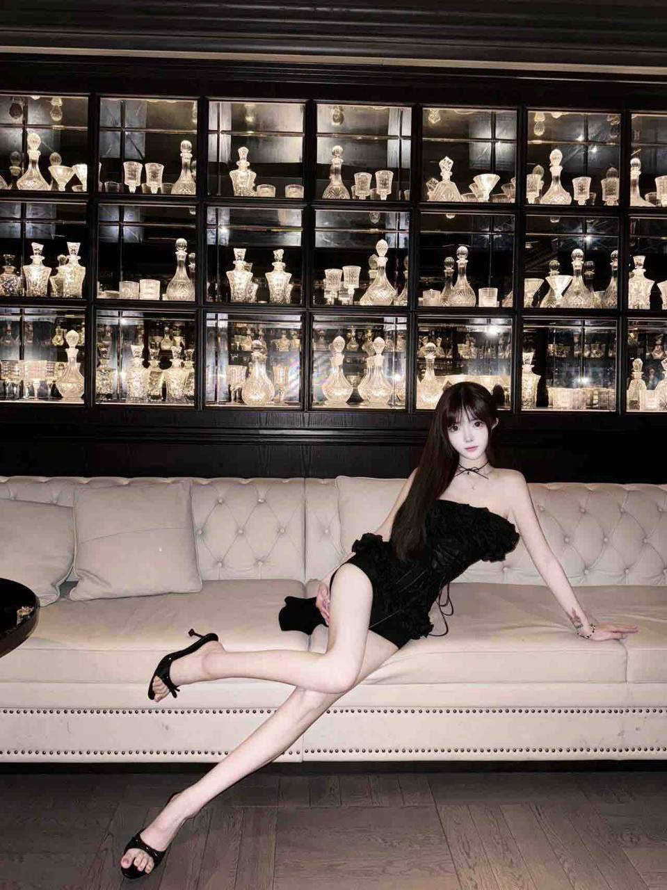 曲线柔美小姐姐沐澜