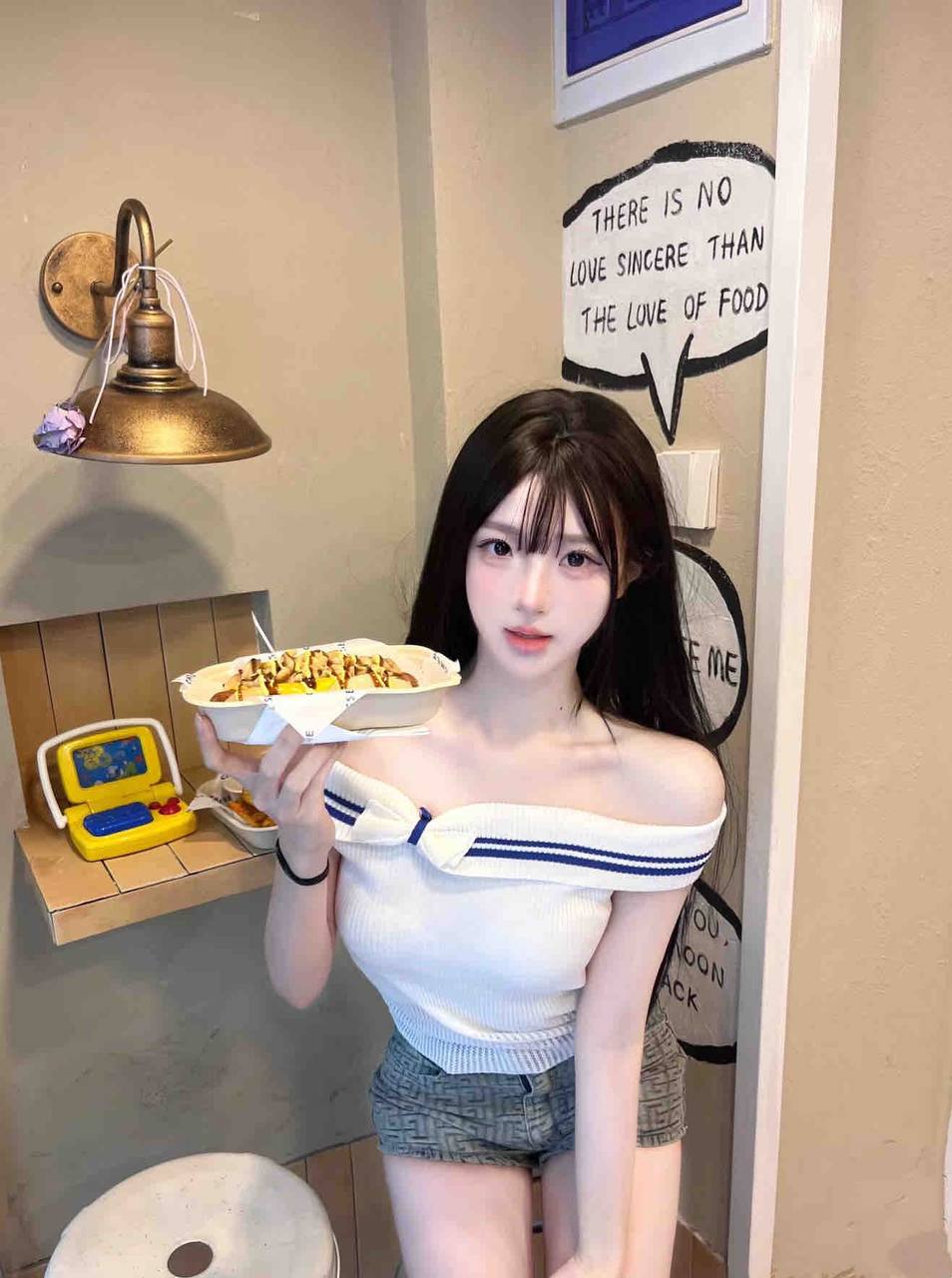 播音方向在读琪妤