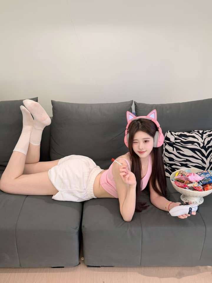 清秀幼态妹妹昕然