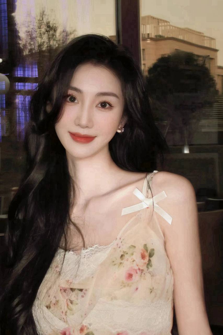 爱舞蹈的御姐Tovin