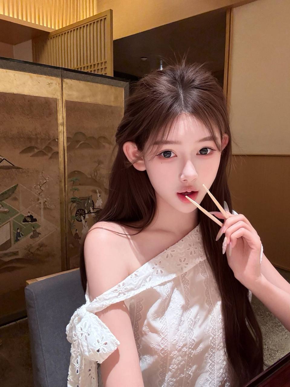 网红美女主播Mia