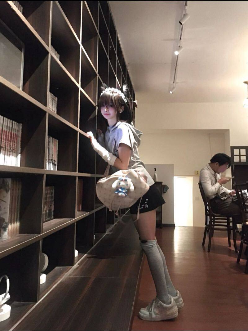 天选原生少萝懒懒