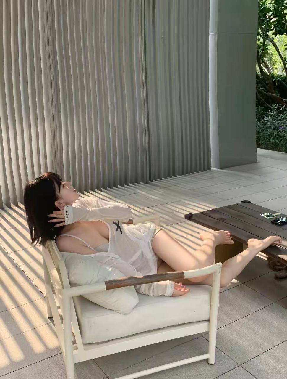 气质短发妹娜娜子