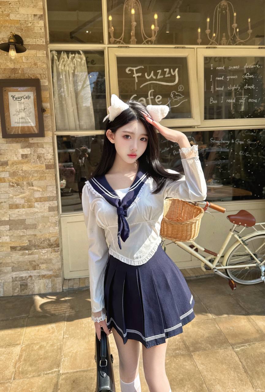 JK制服妹妹Esther