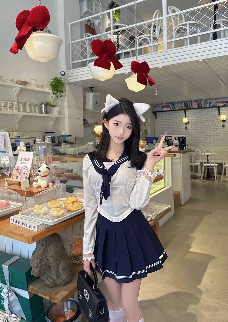 JK制服妹妹Esther