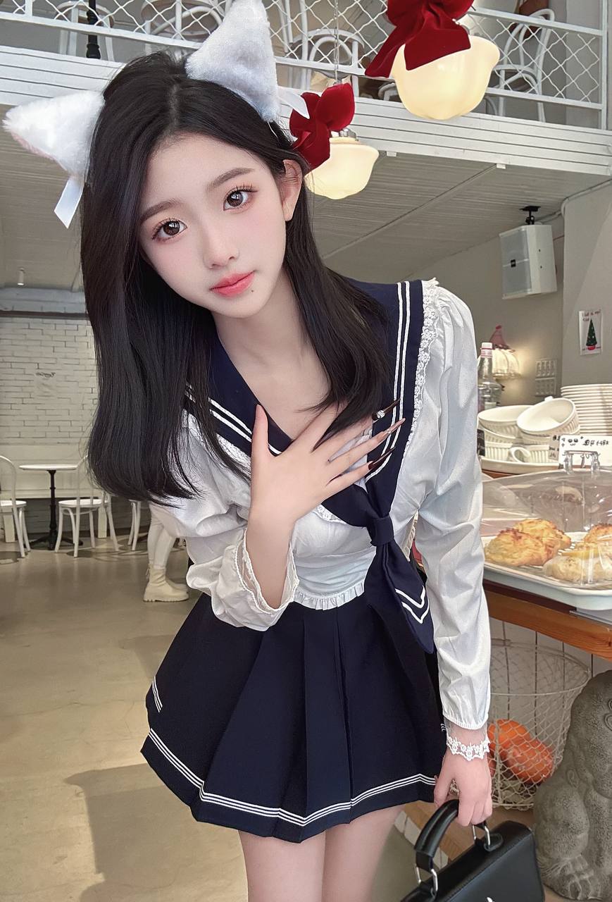 JK制服妹妹Esther
