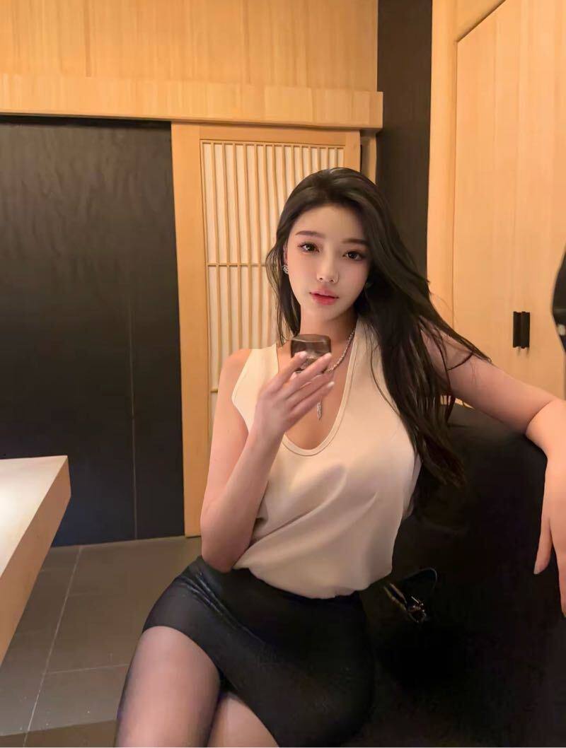 气质出众御姐Avalyn