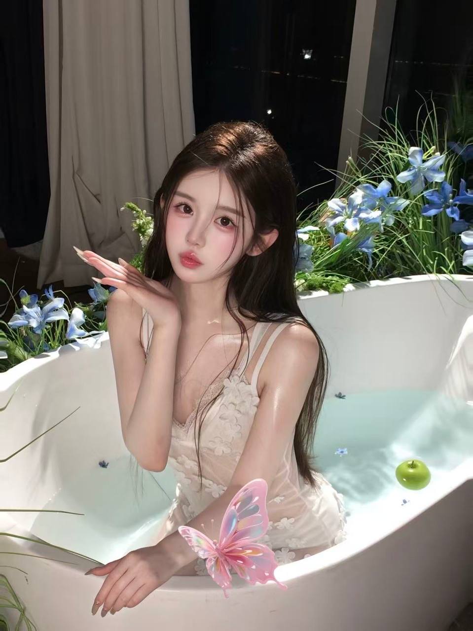 亭亭玉立软妹Bonnie