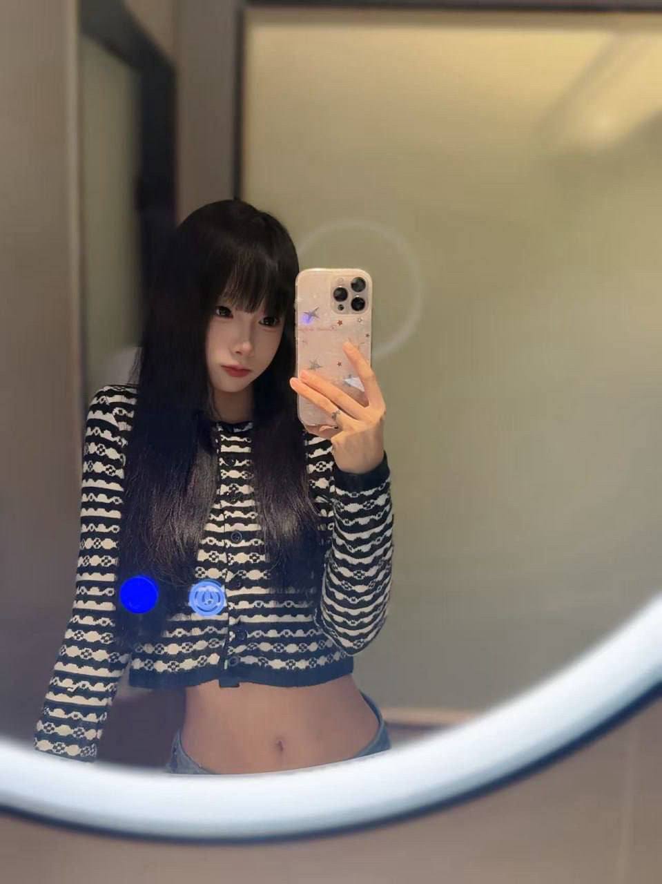 电竞网瘾少女Nadine
